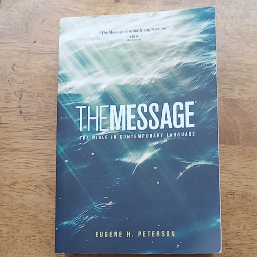 The Message Bible in Contemporary Language - Blue Cover